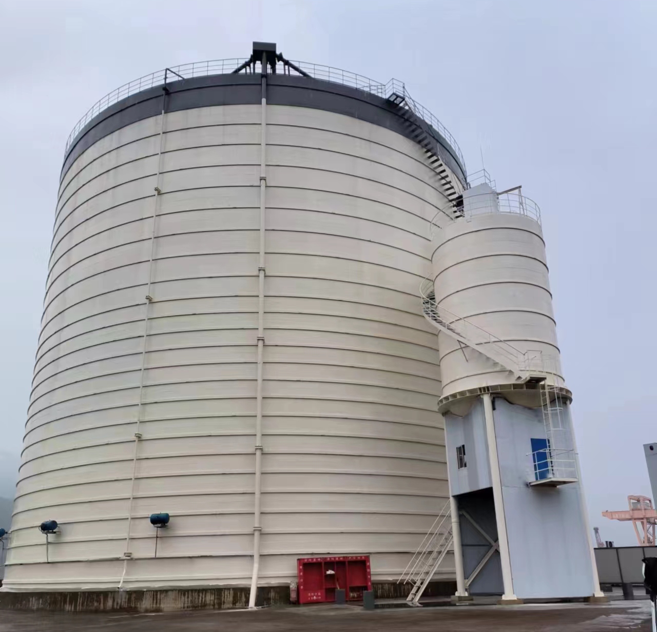 松潘10万吨水泥钢板库